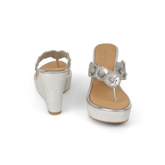 Cheemo Women Silver Ethnic Slip Ons (SKU: 92-316-27-37)