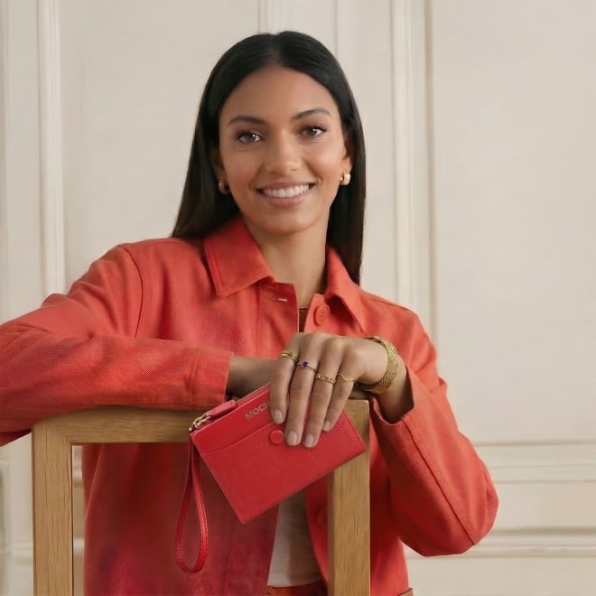 Mochi Women Red Wallet (SKU: 95-237-18-10) Mochi Women Red Wallet (SKU: 95-237-18-10)