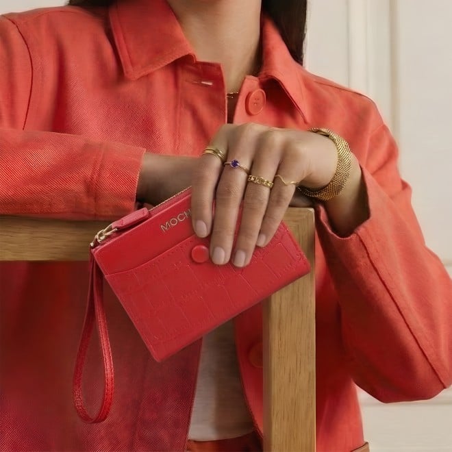 Mochi Women Red Wallet (SKU: 95-237-18-10) Mochi Women Red Wallet (SKU: 95-237-18-10)